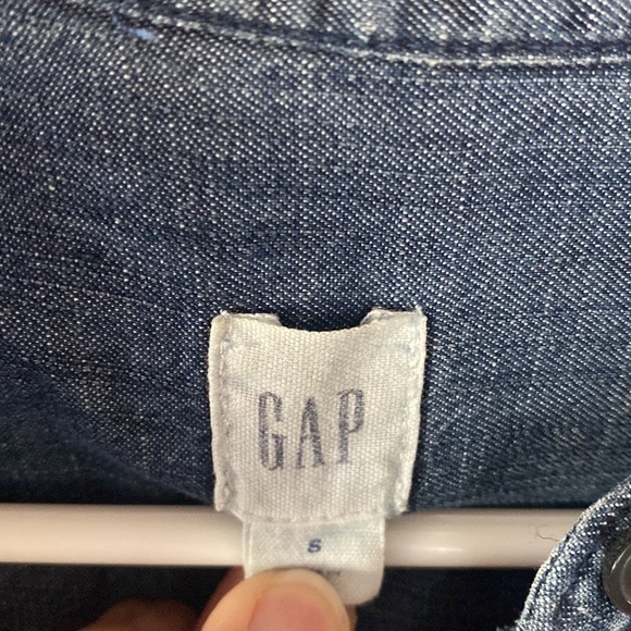 Gap Denim Button Front Top - Picture 3 of 6
